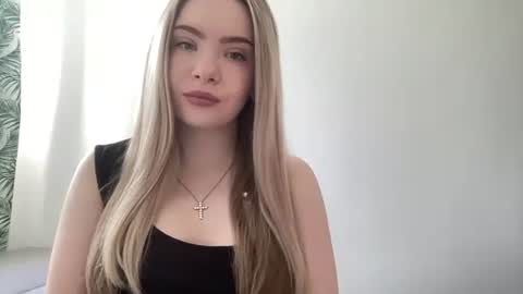 polishangel222 online show from February 20, 11:12 am