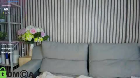 Snapshot of polly__mayer chatting on October 6, 2:06 am Polly online show from October 6, 2:06 am