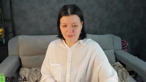 Snapshot of polly__mayer chatting on October 13, 2:25 am Polly online show from October 13, 2:25 am