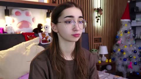 Polly online show from December 23, 8:18 am