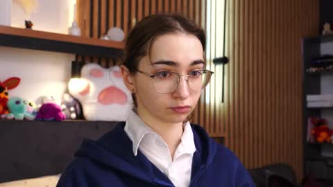 Polly online show from February 26, 7:40 am