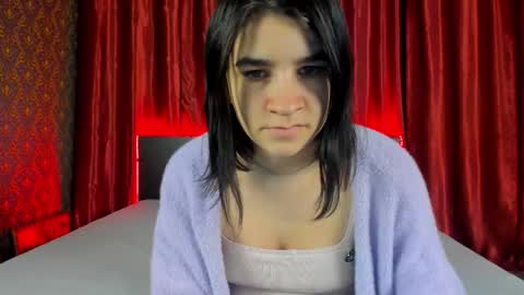 Snapshot of polly_love_ chatting on September 29, 6:07 am Polly online show from September 29, 6:07 am