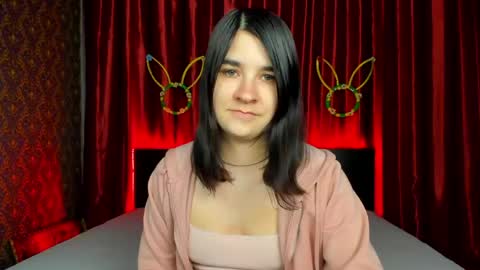 Polly online show from April 11, 6:30 am