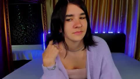 Snapshot of polly_love_ chatting on October 12, 6:27 am Polly online show from October 12, 6:27 am