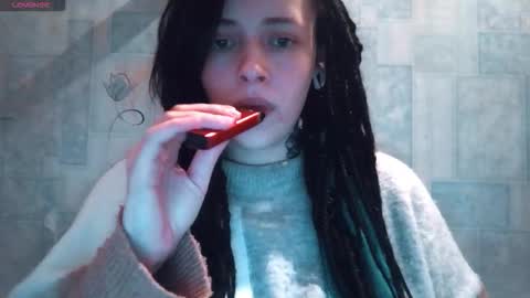 Polly online show from December 14, 6:25 pm