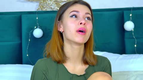 Polly online show from December 26, 6:54 pm