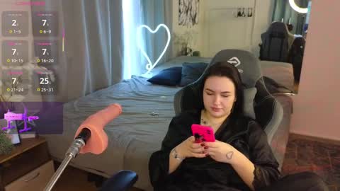 pollyshmidt online show from March 4, 8:05 pm