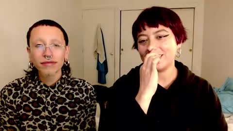 Poly online show from January 8, 3:54 am