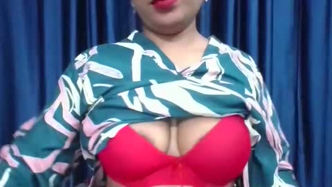 poojalady online show from November 27, 3:42 am