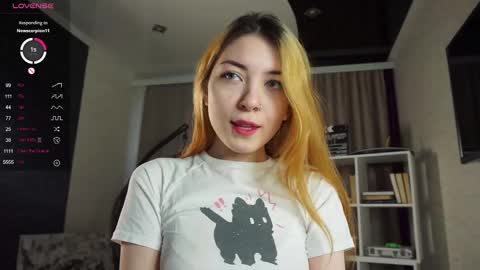 Snapshot of popy_star chatting on March 10, 4:49 am Agnes online show from March 10, 4:49 am