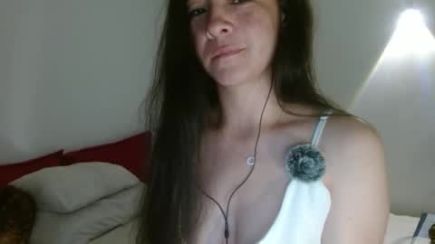 porcelainlux online show from June 6, 11:11 pm