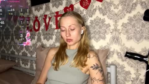  HERES Alice WELCOME EVERYONE LOVENSE DOMI REACT TO YOUR TIPS LETS MAKE A GREAT SHOW TOGETHER  online show from October 6, 3:18 pm