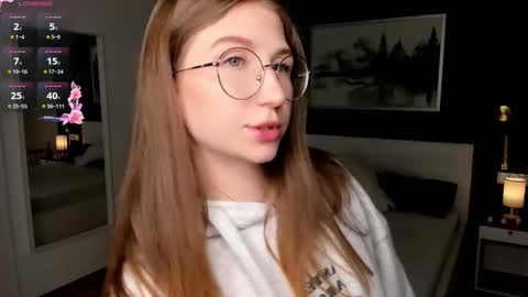 Snapshot of portia_bubbles chatting on October 23, 8:04 pm Elizabeth online show from October 23, 8:04 pm