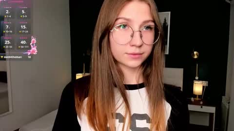 Snapshot of portia_bubbles chatting on October 3, 7:52 pm Elizabeth online show from October 3, 7:52 pm