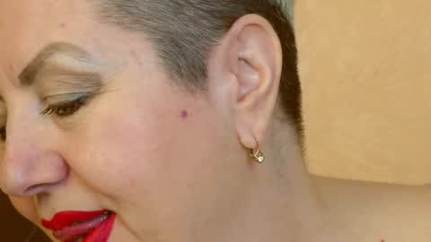 Snapshot of posh_lady chatting on January 31, 9:48 pm LADY POSH online show from January 31, 9:48 pm