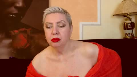 Snapshot of posh_lady chatting on October 24, 9:33 pm LADY POSH online show from October 24, 9:33 pm