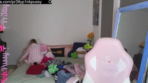 Snapshot of pr3ttyp1nkpussy chatting on January 17, 3:12 am Evangeline Eva Darling online show from January 17, 3:12 am