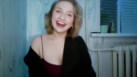 pr_in_cess_ online show from November 29, 8:35 pm