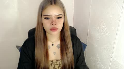 Snapshot of preciousangel69xxx chatting on February 21, 8:06 am MAXXINE online show from February 21, 8:06 am