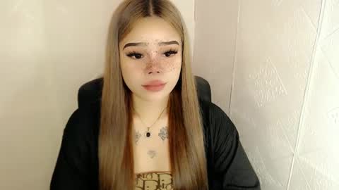 Snapshot of preciousangel69xxx chatting on March 1, 9:15 pm MAXXINE online show from March 1, 9:15 pm