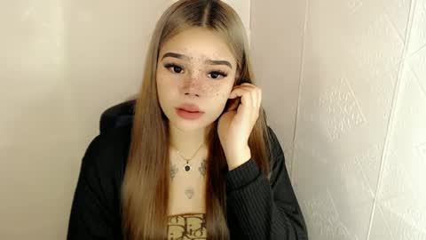 Snapshot of preciousangel69xxx chatting on February 28, 6:52 pm MAXXINE online show from February 28, 6:52 pm