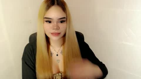 MAXXINE online show from January 9, 5:12 am