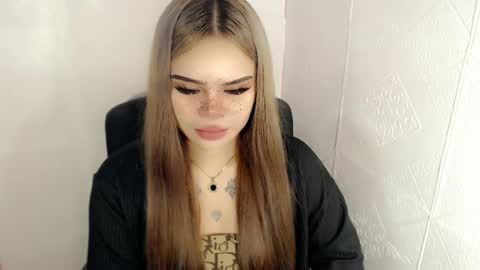 Snapshot of preciousangel69xxx chatting on February 25, 3:31 pm MAXXINE online show from February 25, 3:31 pm