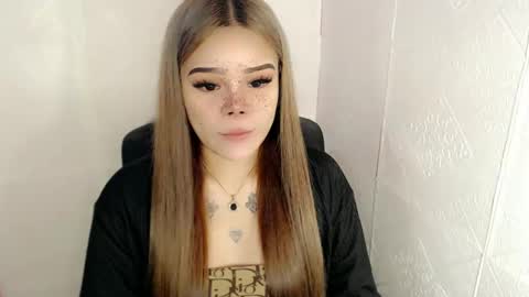 Snapshot of preciousangel69xxx chatting on February 26, 11:37 pm MAXXINE online show from February 26, 11:37 pm