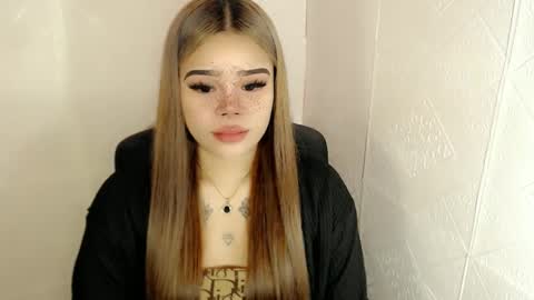 Snapshot of preciousangel69xxx chatting on February 28, 2:09 am MAXXINE online show from February 28, 2:09 am
