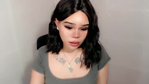 Snapshot of preciousangel69xxx chatting on February 6, 8:07 am MAXXINE online show from February 6, 8:07 am