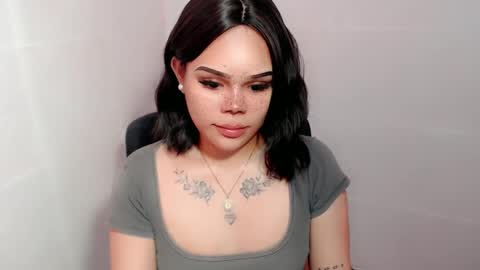 Snapshot of preciousangel69xxx chatting on January 8, 12:47 pm MAXXINE online show from January 8, 12:47 pm