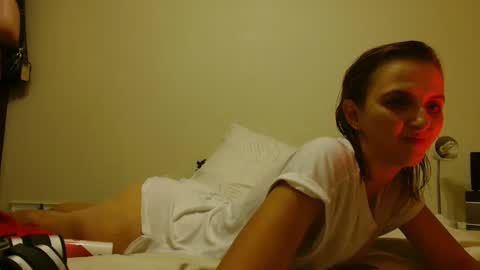 PreciousPeaches online show from February 26, 6:25 pm