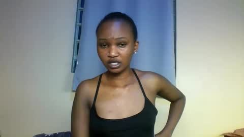 Snapshot of prettie_candy9 chatting on September 14, 4:27 pm Prettie candy9 online show from September 14, 4:27 pm