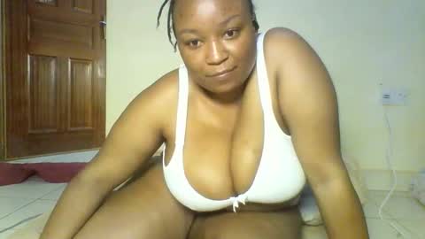 Snapshot of prettie_diva0 chatting on September 18, 12:31 am Prettie diva online show from September 18, 12:31 am