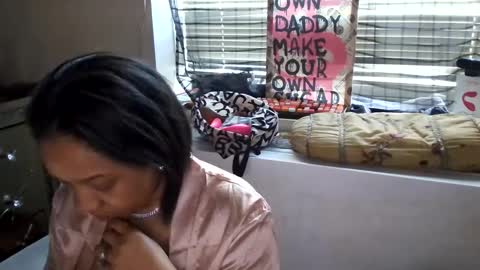 Yasmine pretty online show from December 19, 4:13 pm