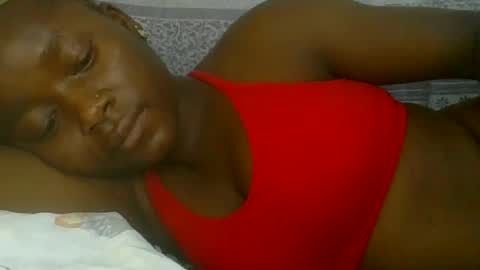 Snapshot of pretty_abella chatting on October 13, 9:39 pm abella online show from October 13, 9:39 pm