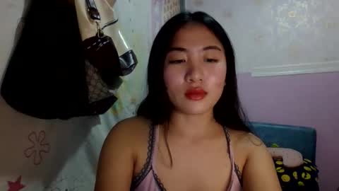pretty_am online show from October 5, 1:49 pm