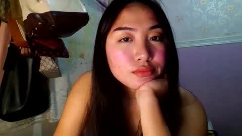 pretty_am online show from February 7, 5:39 pm