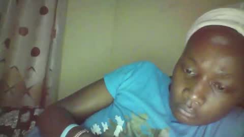 Snapshot of pretty_beib chatting on October 14, 2:47 am Karol online show from October 14, 2:47 am