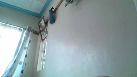 Snapshot of pretty_beib chatting on September 26, 8:23 am Karol online show from September 26, 8:23 am