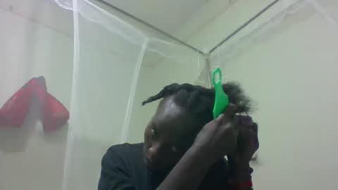 pretty_betty_ online show from February 2, 3:28 pm