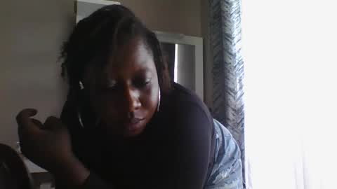 Snapshot of pretty_bums chatting on March 2, 12:47 pm chichi online show from March 2, 12:47 pm