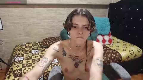 pretty_cristal22 online show from December 21, 1:47 am