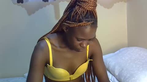 pretty_daniella online show from February 11, 5:16 am