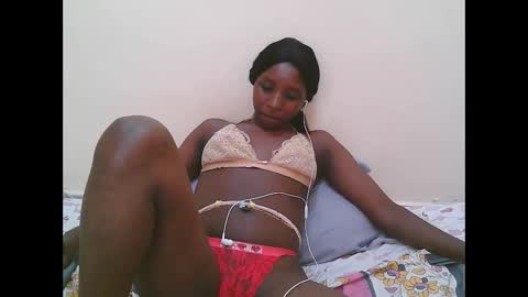 pretty online show from February 8, 11:58 am