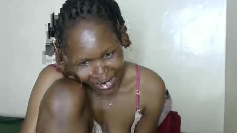 Snapshot of pretty_doreen chatting on September 28, 7:30 pm pretty_doreen online show from September 28, 7:30 pm