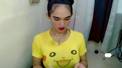 pretty_lady_kitty online show from June 26, 6:36 am