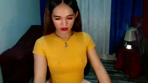 pretty_lady_kitty online show from December 6, 10:38 am