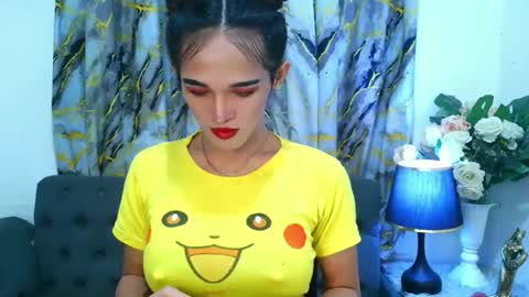 pretty_lady_kitty online show from March 13, 5:47 pm