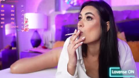 Snapshot of pretty_lia_ chatting on September 30, 4:18 am Lia online show from September 30, 4:18 am